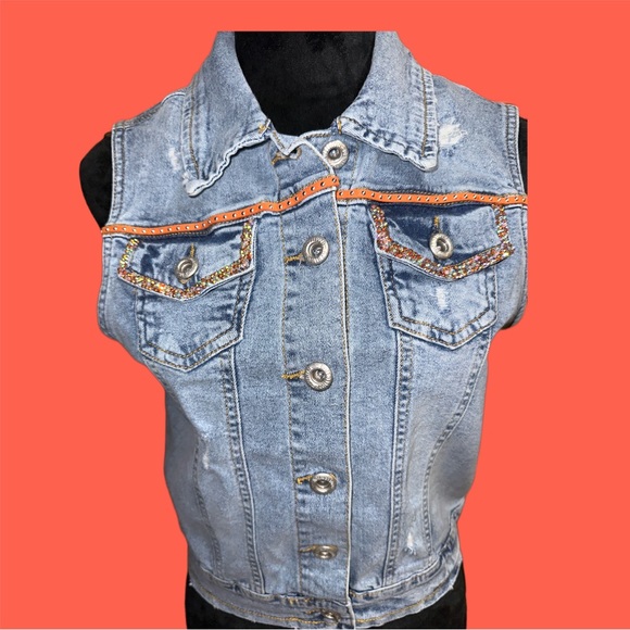 Betty  Boop Embroidered Got Basketball Denim Vest - Picture 3 of 10